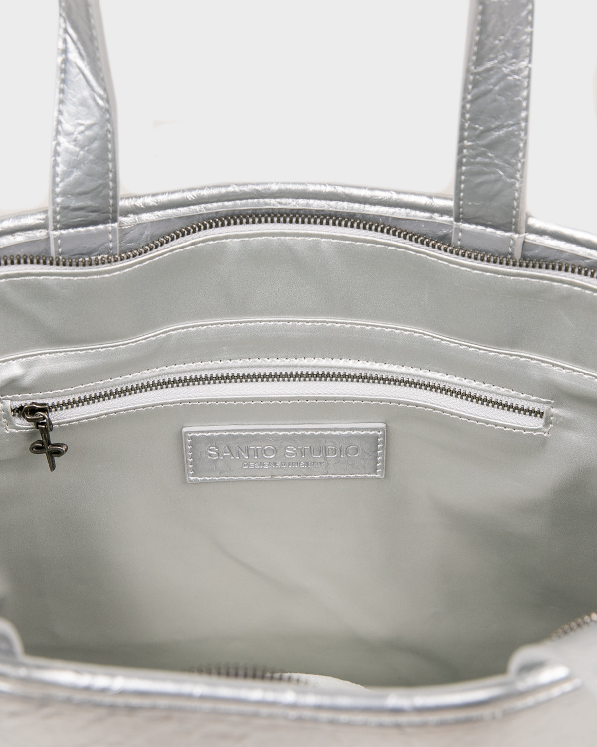 Elly De La Cruz Tote Bag