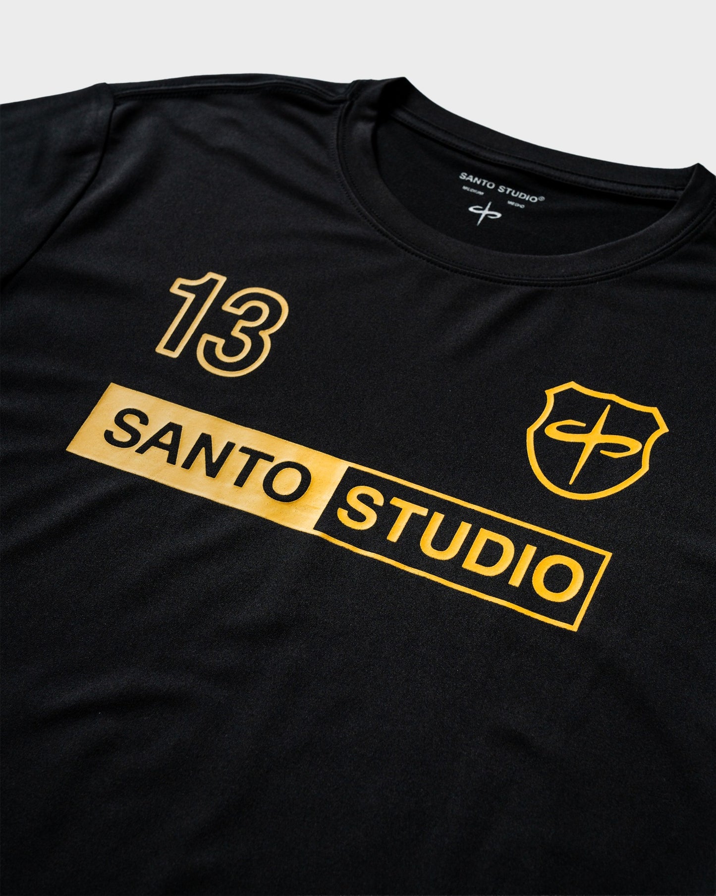 Santo Futbol Tech Tee