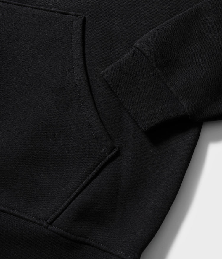 Kangaroo Pocket & Ribbed Cuffs 