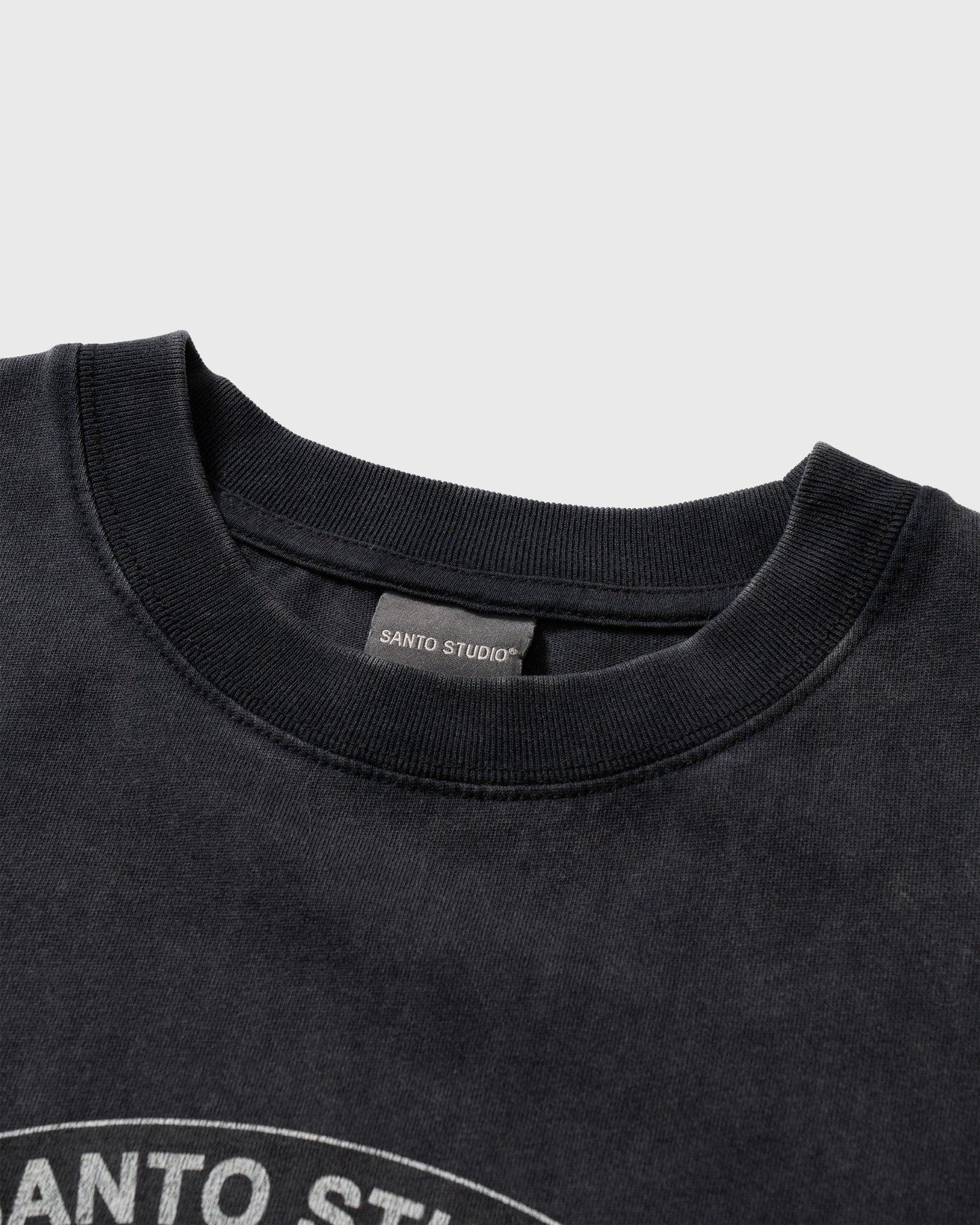 Circle Dog Eyes Badge Tee